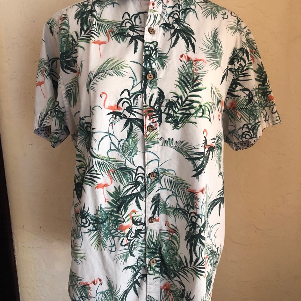 Men’s button ups